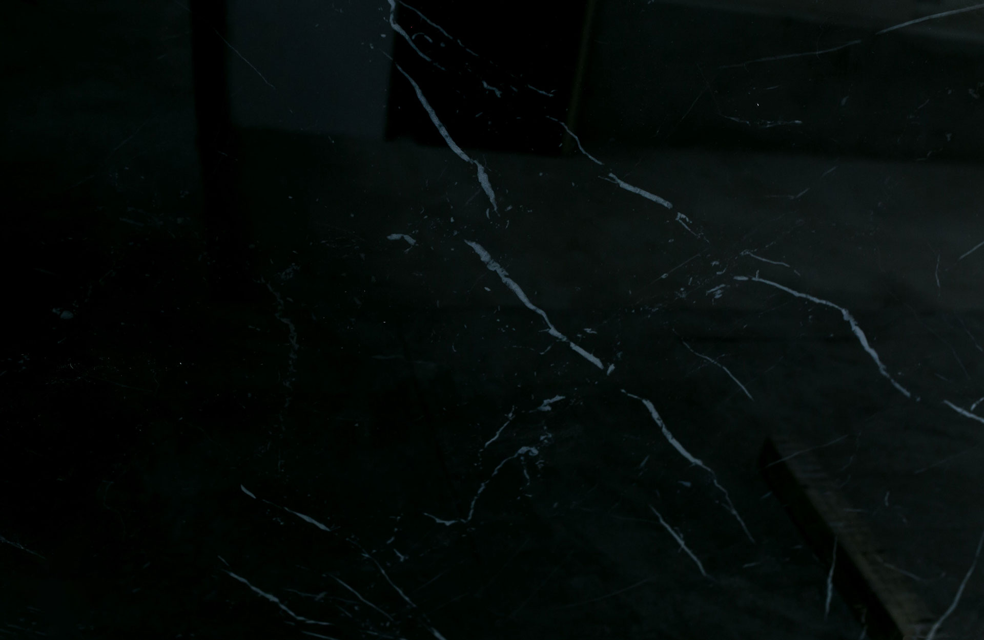 Ultracompact Nero Marquina Polido